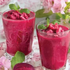 Wytrawne drinki na lato: 5 przepisów na eleganckie koktajle