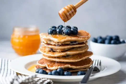 Pyszne domowe pancakes - sekretny składnik, który sprawi, że wszyscy będą chcieli więcej!