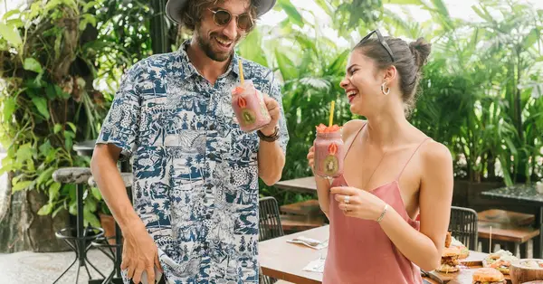  Przepisy na pyszne koktajle owocowe odchudzające. Szybkie koktajle dietetyczne i smoothie na odchudzanie